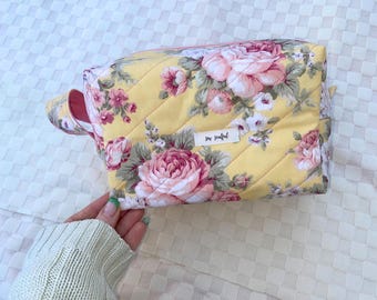 Handmade Boxy Bag, Travel Bag, Plush Bag Quilt Makeup Bag, Floral Cosmetic Bag, Aesthetic Pouch, gift for her, Toiletry bag, Bridesmaid gift