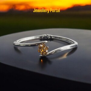Jewellery portal Radiant red crystal twist bangle