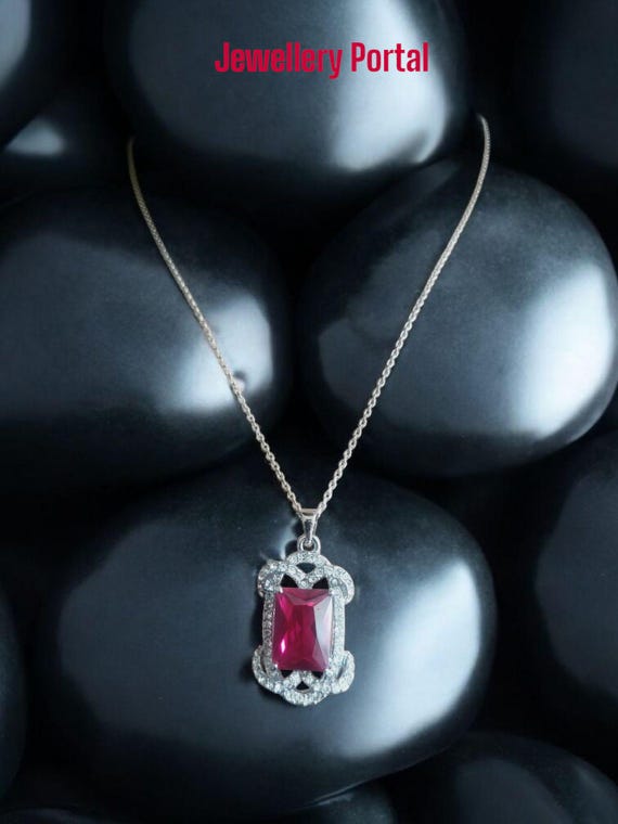 Collier fleur en argent rhodié avec émail rouge NEOLIA BIJOUX PARIS