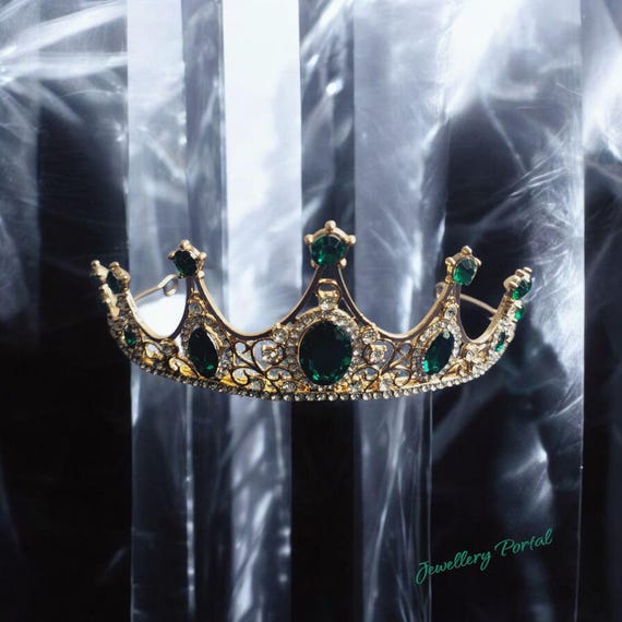 Vintage Style Elegance Crystal Crown/tiara - Etsy display picture 3