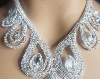 Jewellery Portal Elegance Crystal Teardrops Halsband och Örhängen Set