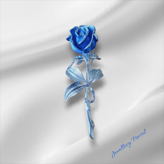 Sparkling Crystal Rose Brooch Amazon.com: Elegant Crystal Rose Brooch Pin for Women  main image 2