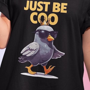 Lustiges Tauben-T-Shirt: Skurriles Kronen-Vogel-Design, weiche Baumwoll-Streetwear