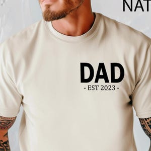 Dad Est 2025 T-shirt, New Dad Shirt, Gift for Dad, Pregnancy Announcement to Dad, Dad Surprise Gift, Dad Gift from Wife, Dad Birthday Gift