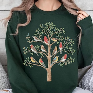 Bird Gift Sweatshirt, Bird Shirt, Bird Watching, Gift Birdwatcher Shirt, Bird Lover Shirt ,Bird Nerd Shirt, Gift for Bird Lover,Bird Species