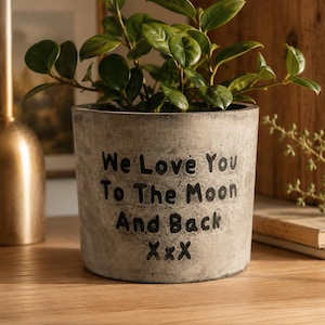 Custom message planter | Personalised conncrete Plant Pot in words of your choice