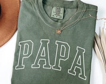 Comfort Colors PAPA Shirt – Vintage Collegiate Grandpa T-Shirt, Father’s Day Gift, Retro Varsity Style Tee for Cool Papas, Gift For Him