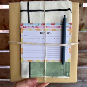 Blind Date With A Cookbook | Personalized Gift | Housewarming Gift | Book Lovers Gift | Food Lovers Gift | Hostess Gift | Surprise