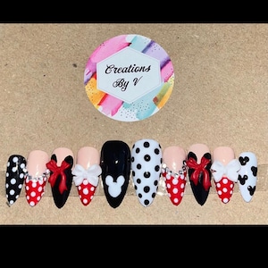 Mickey Mouse Press On Nails
