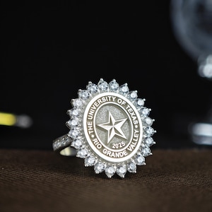 Classic College Signet Ring - Custom University Graduation Gift