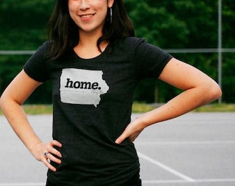 Iowa Home State Map Graphic T-Shirt, Vintage Souvenir Travel Tee