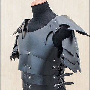 Dark Elf pauldrons in real leather, for Larp and fantasy enthusiasts. image 1