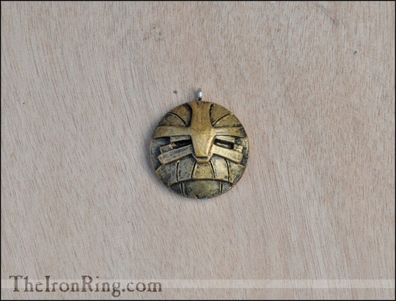 Dwarven Pendant.  Terfin. Inspired on Warhammer Ironbreakers. resin, fantasy, renaissance, dwarf