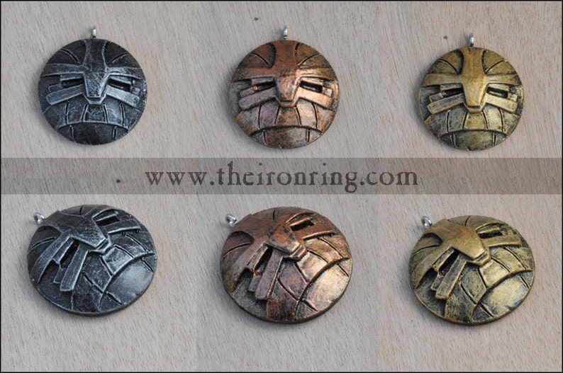 Dwarven Pendant. Terfin. Inspired on Warhammer Ironbreakers. resin, fantasy, renaissance, dwarf image 2