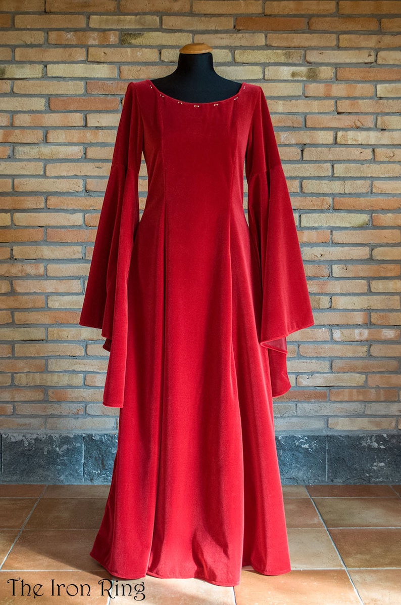 Melisandre fantasy medieval renaissance dress,velvet, custom made image 1