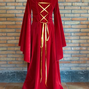 Melisandre fantasy medieval renaissance dress,velvet, custom made image 3