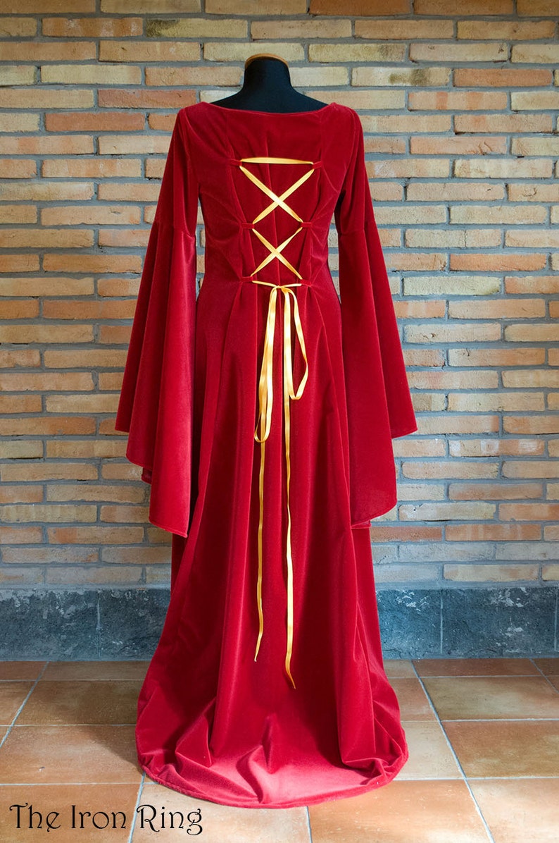 Melisandre fantasy medieval renaissance dress,velvet, custom made image 3