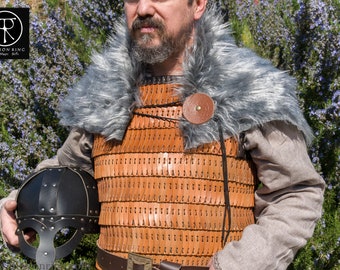 Faux fur wolf mantle, imitation pelt drape for larp, renaissance, costume. 75 X 50 cm (about 29.52in X  19.68 in),Nordic, viking, barbarian.