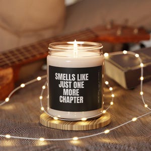 Bookish Candle Gift for Reader, Booktok candle, gift for book lover Romantasy candle Goodreads gift