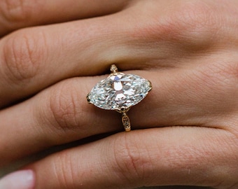Moval Harlow Ring in 3ct Lab-grown Diamond Engagement Ring