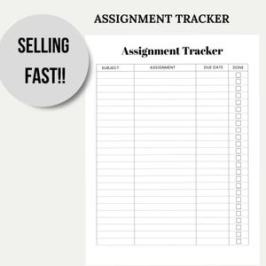 K&ouml;nnte beinhalten: Ein wei&szlig;er Aufgaben-Tracker mit dem Titel "Assignment Tracker" oben. Der Tracker enth&auml;lt Spalten f&uuml;r Betreff, Aufgabe, F&auml;lligkeitsdatum und ein Kontrollk&auml;stchen f&uuml;r den Abschluss. Die Worte "Selling Fast!!" stehen in einem wei&szlig;en Kreis oben links.