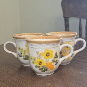 Set of 3 Vintage Mikasa Garden Club Fresh Floral EC404 Mugs; Speckled Beige Stoneware with Yellow, Orange, Blue Floral; Spring Pattern