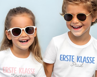 Personalisiertes Einschulungs-T-Shirt mit Name – Schulbeginn - Erstklässler-Shirt für Kinder – Verspieltes Schulanfangs-Shirt 1. Schultag