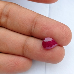 Natural Unheated Ruby 3.15 Ct, GGI Certified Pear Cut Gemstone (Corundum)