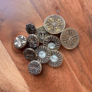 Vintage Button Lot - Gold Metal + Glass - Lot 5