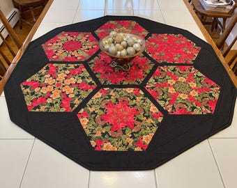 Quilted Poinsettia table topper