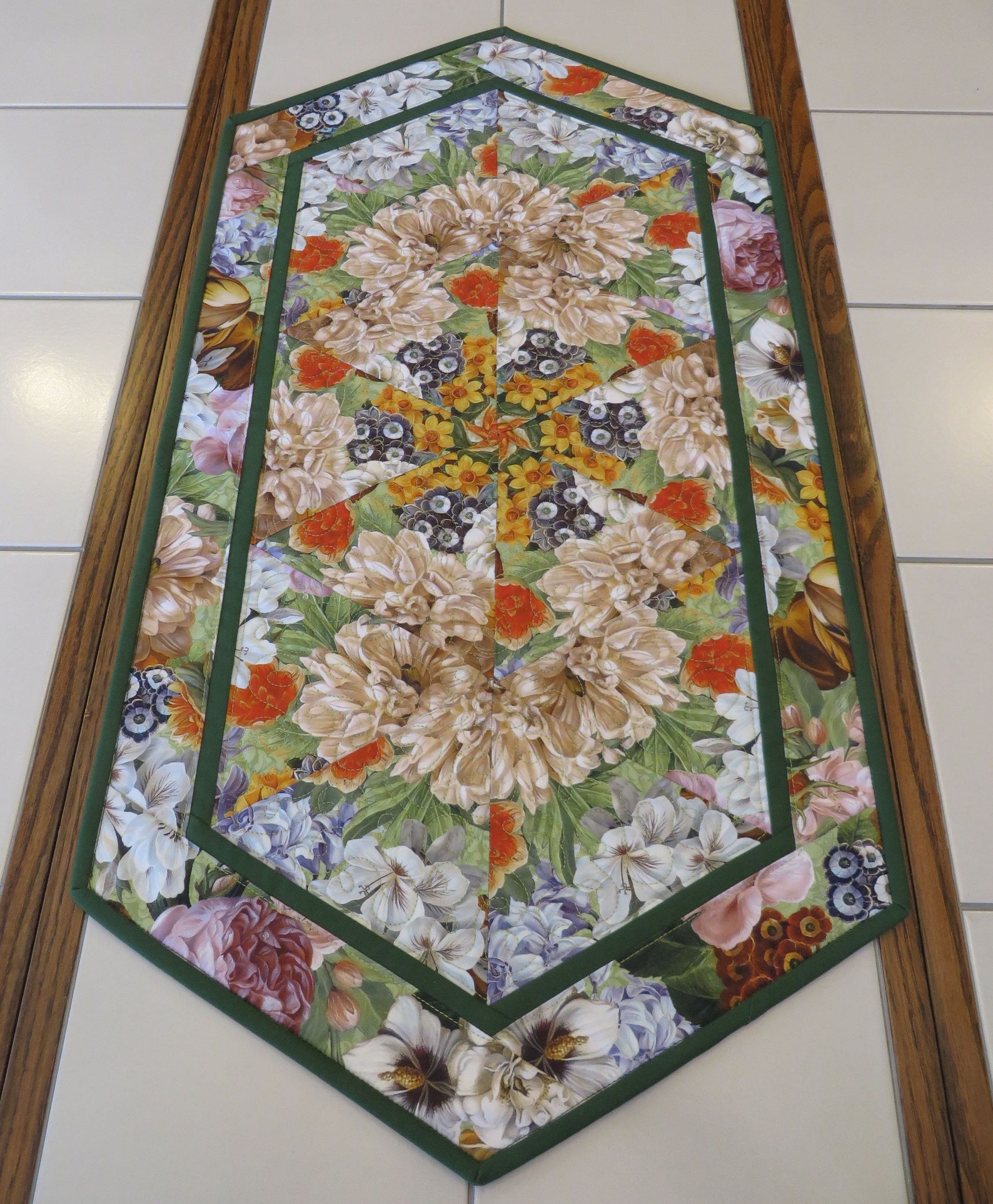 Quilted Table Runner Placemat Set of Four Hexagon Floral Etsy