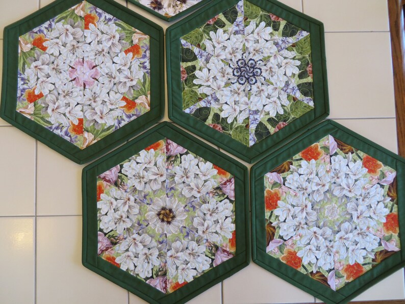 Quilted Table Runner Placemat Set of Four Hexagon Floral Etsy