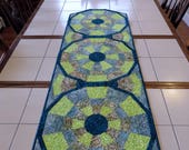 Quilted Batik Wagon Wheel Patchwork Table Runner Teal Green Tan
