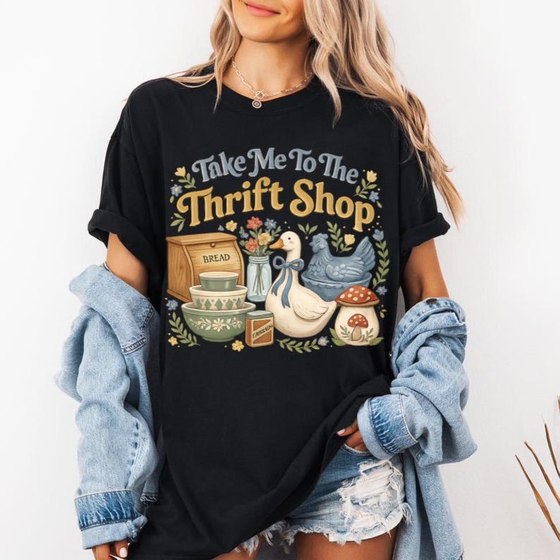 Neem me mee naar de kringloopwinkel PNG, vintage kringloopdesign, retro grafische top PNG, grappig T-shirtontwerp voor kringloopliefhebbers afbeelding 5