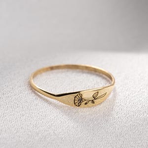 Silver Birth Flower Ring Engraved Birth Flower Ring Personalized Birth Month Floral Ring Dainty Birthflower Ring May Birthday Ring for Mom