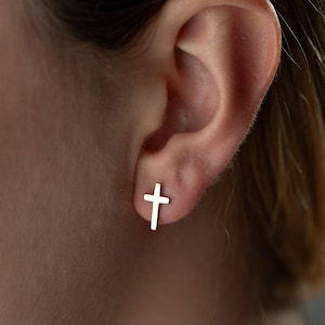 Cross Stud Earrings Silver Cross Earring Cross Tragus Earrings Confirmation Gift for Girls Christian Earrings Dainty Religious Gifts