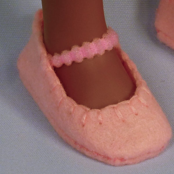 H4H Doll Shoe Pattern fits Hearts for Hearts Girls and Les Cheries, vintage Tiffany Taylor, or dolls with feet 23-24mm wide and 52 mm long