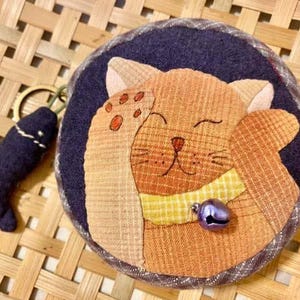 Bolsa roxa pequena, carteira kawaii para dinheiro e cartões, presente para amantes de gatos, porta-moedas para meninas, mini porta-moedas fofa, bolsa personalizada para mães