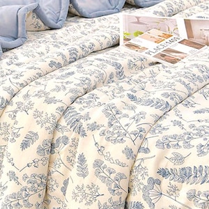 Romantic Vintage Comforter 200x230 cm, Soft Cotton Shabby Chic Quilt, Cottagecore Floral Bedding, Queen Size Bedspread, Gift for women