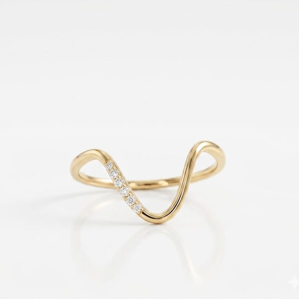 Anillo de moissanita ondulado de oro de 14 quilates, alianza de boda curva, anillo minimalista apilable, delicada banda ondulada, anillo nupcial contorneado, regalo de aniversario para ella.