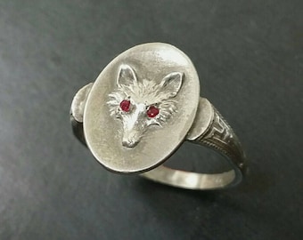 Adorable Sterling Silver Fox ring with genuine ruby eyes.