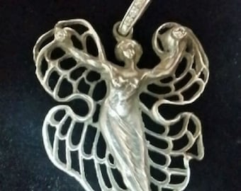 Romantic Art Nouveau style Sterling Silver pendant with genuine diamonds