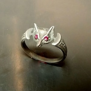 Adorable Sterling Silver Fox ring with ruby eyes