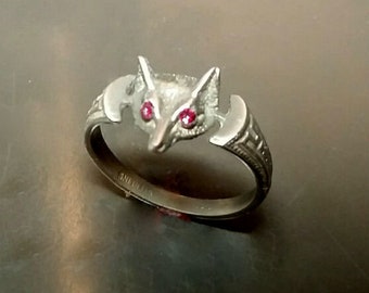 Adorable Sterling Silver Fox ring with ruby eyes