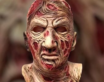 エルム街の悪夢　フレディ　マスク Amazon.co.jp: エルム街の悪夢 フレディ・クルーガー スーパー