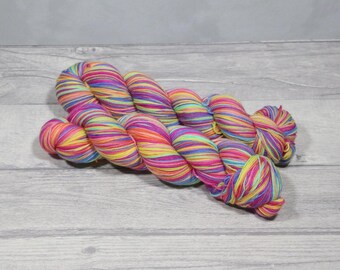 Hilo para calcetines de rayas autoadhesivo teñido a mano, 100 g, colores del espectro