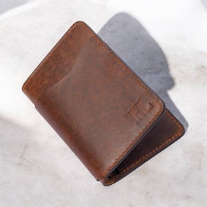Cartera Millano Rústica Marrón de Hammi Leathers: Cartera de Cuero de Primera Calidad Hecha a Mano / 6 Ranuras para Tarjetas, Billetes para Efectivo y Monederos para Hombre, Cartera de Viaje