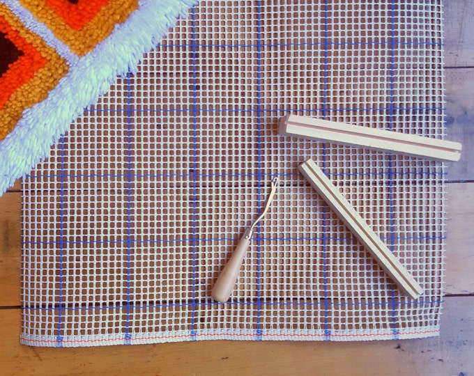 Rug Hooking Starter Kit. Latch Hook Tool Yarn Cutting Tool. Rug Yarn