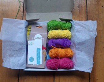 Loome pom pom maker kit. 5 in 1 Tool, ideas booklet, yarn. Craft gift set. Tool also makes tassel, cord, friendship bracelet + tiny weaving