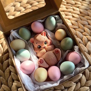 Easter Soap with Kitty and Egg – Milky Chocolate and Salty Caramel Scented Soaps, Fun Gift for Her and Kids, Decorative Soap Box